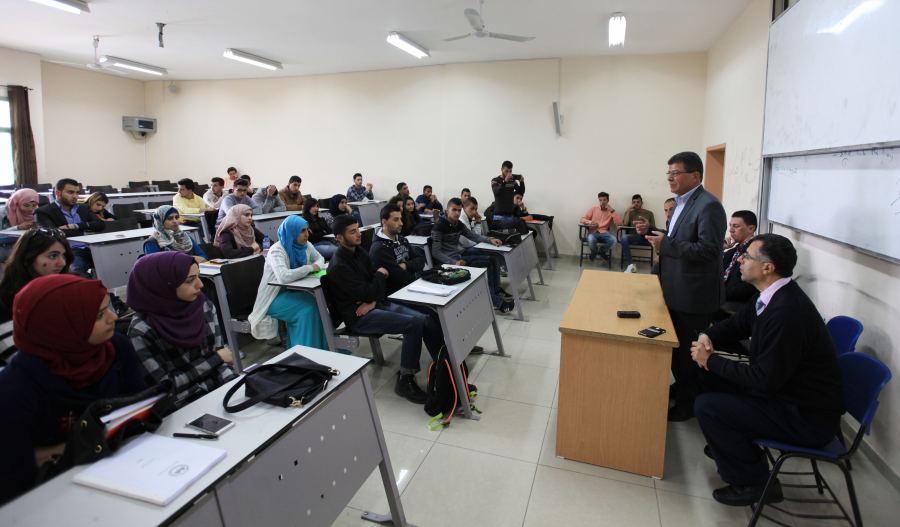 الجامعة العربية الامريكية تستقبل قدورة فارس في محاضرة حول الحركة الاسيرة 