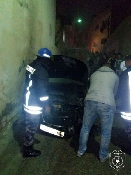 السيطرة على حريق مركبة في مخيم جنين
