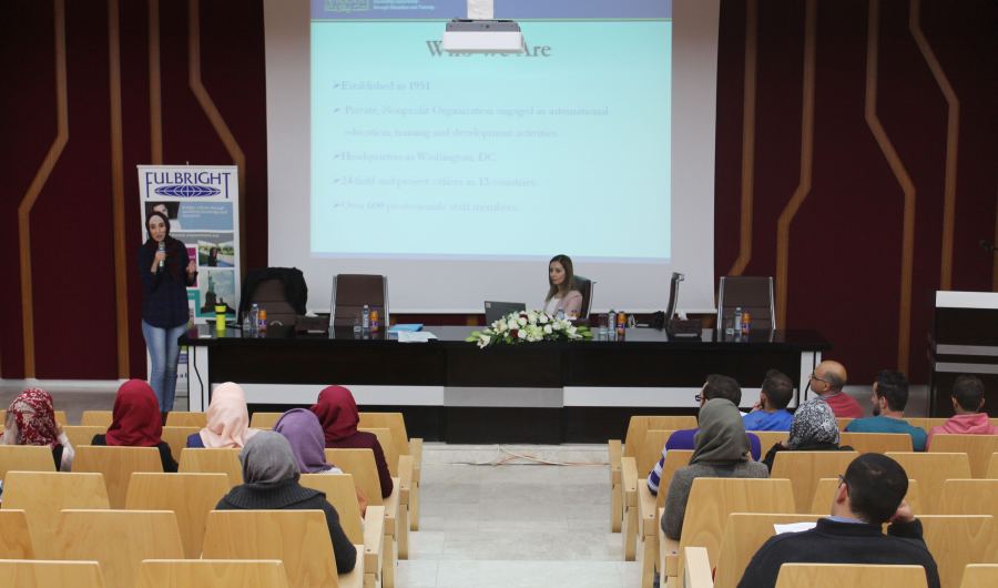 الجامعة العربية الامريكية تعقد ورشة لطلبتها وموظفيها حول المنح المقدمة من مؤسسة امديست