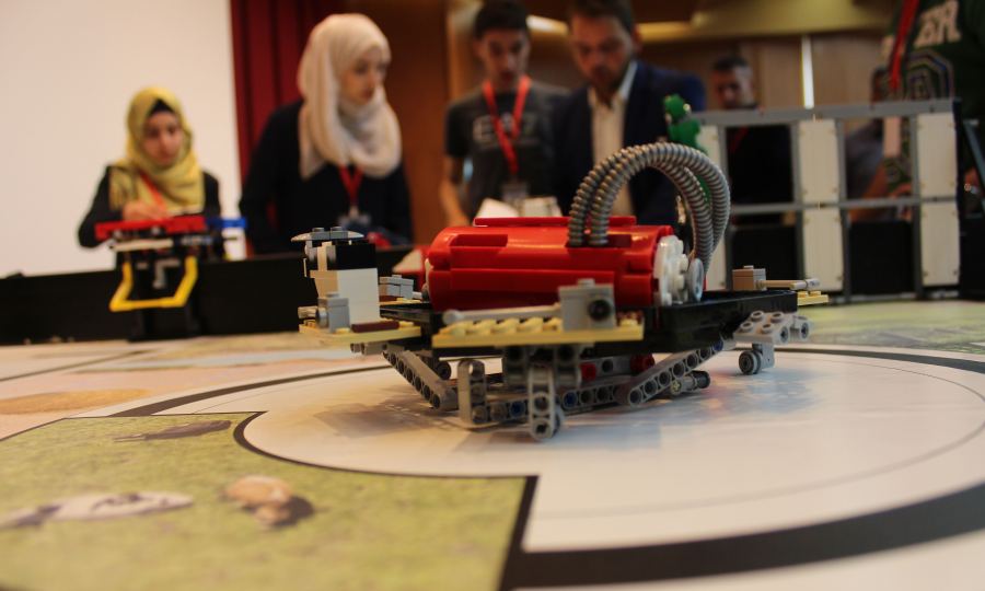 الجامعة العربية الامريكية تستضيف مسابقة الروبوت التعليمي تنظمها مؤسسة فكر 