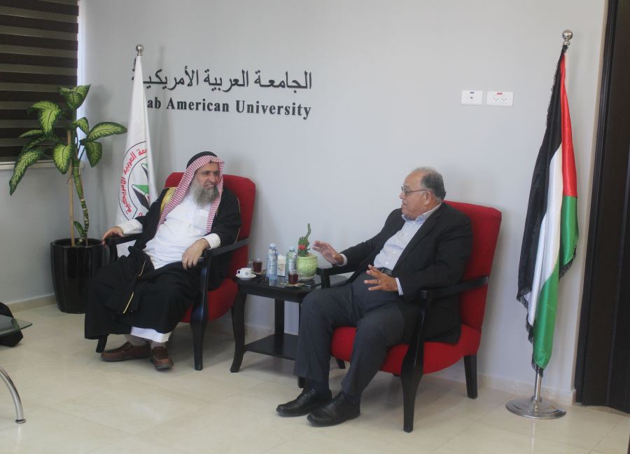 الجامعة العربية الامريكية تنظم محاضرة توعوية حول المصارف الإسلامية