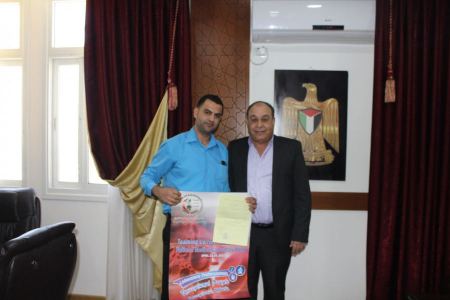  - المحافظ رمضان يطلع على التحضيرات لأطلاق الأسبوع الوطني الفلسطيني للطب المخبري 