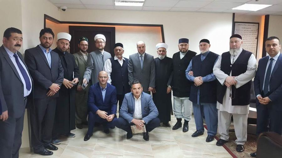  الهباش يستقبل وفدا من رجال الدين المسلمين في دول البلقان وروسيا واوكرانيا