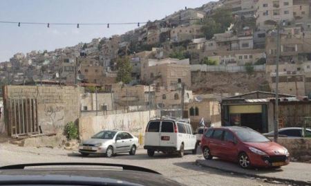 مستوطنون يستولون على منزلين في سلوان