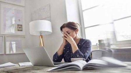 الجلوس لفترات طويلة يسبب أمراضا خطيرة