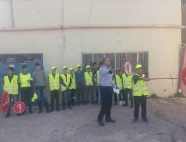 الشرطة تنظم محاضرة حول السلامة المرورية وتدريب ميداني في جنين