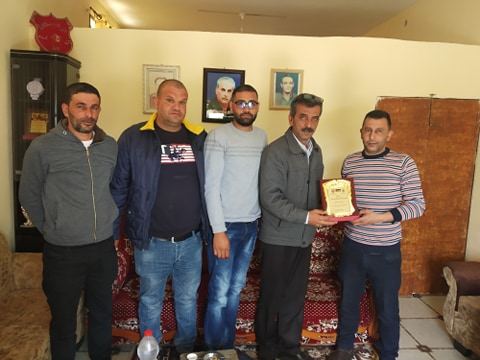 بمناسبة يوم الأسير الفلسطيني: بلدية الزبابدة وحركة فتح تكرمان ذوي الأسيرين ابو خرج وشرقاوي