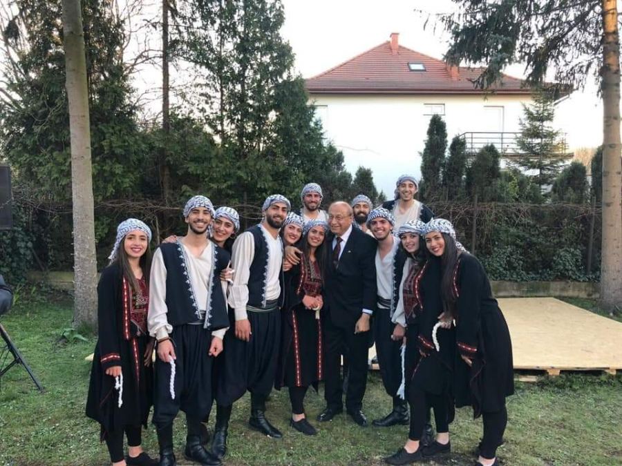 فرقة الزبابدة للدبكة والفنون الشعبية تعود الى فلسطين بعد إحياء ذكرى يوم الأرض في بولندا