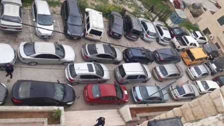  الشرطة تحجز 40 مركبة وتلقي القبض على 20 شخص مخالفين لحالة الطوارئ برام الله