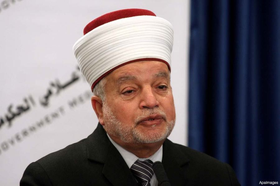  مفتي فلسطين يحسم الجدل بشأن صيام المصاب بكورونا