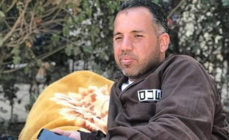 نقل الأسير الصحفي علاء الريماوي إلى المستشفى