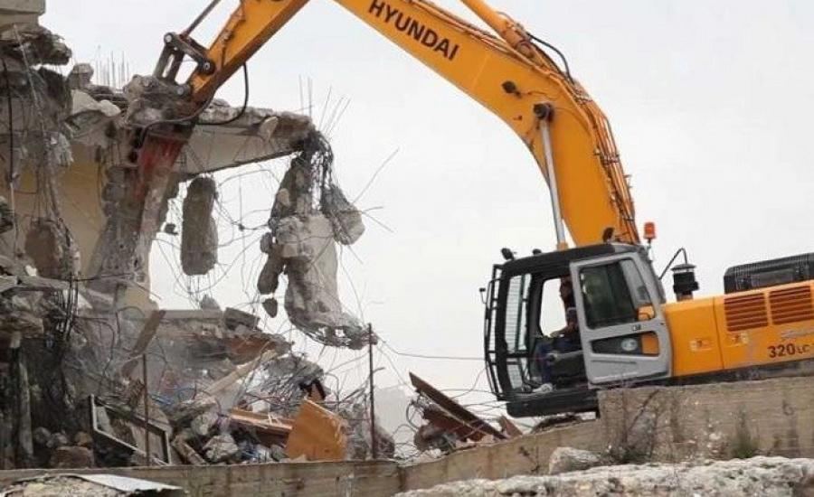 الاحتلال يهدم منزل الأسير منتصر شلبي في ترمسعيا شمال رام الله