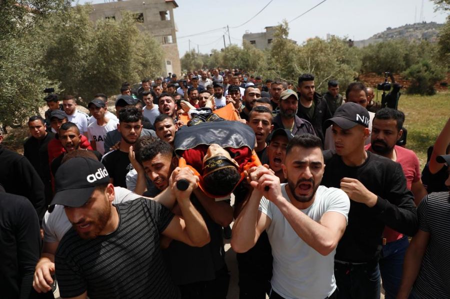 جماهير شعبنا في جنين تشيع جثمان الشهيد أحمد مساد إلى مثواه الأخير