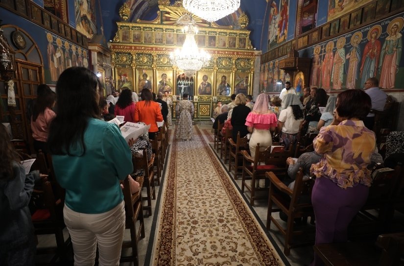 مع تواصل حرب الإبادة: مسيحيو غزة يحيون أحد الشعانين على وقع قصف مستشفى المعمداني