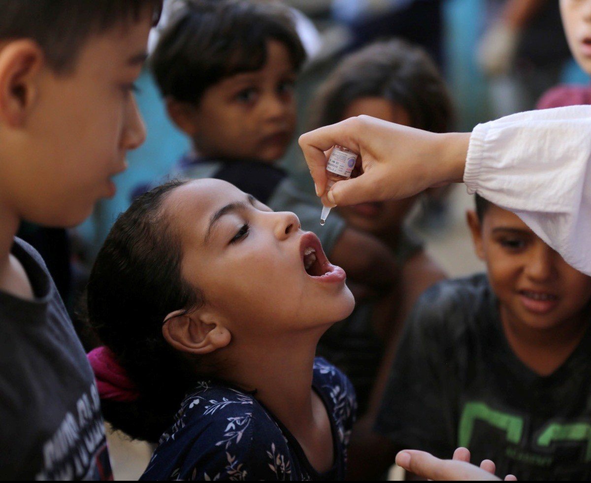مصادر طبية: منع الاحتلال إدخال التطعيمات يهدد 602 ألف طفل بالشلل الدائم والإعاقات