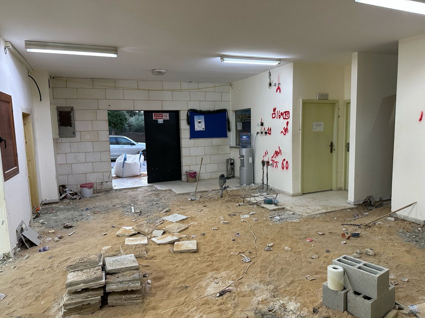 بلدية الزبابدة تبدأ تنفيذ مشروع خدمات الجمهور في الطابق الارضي للبلدية