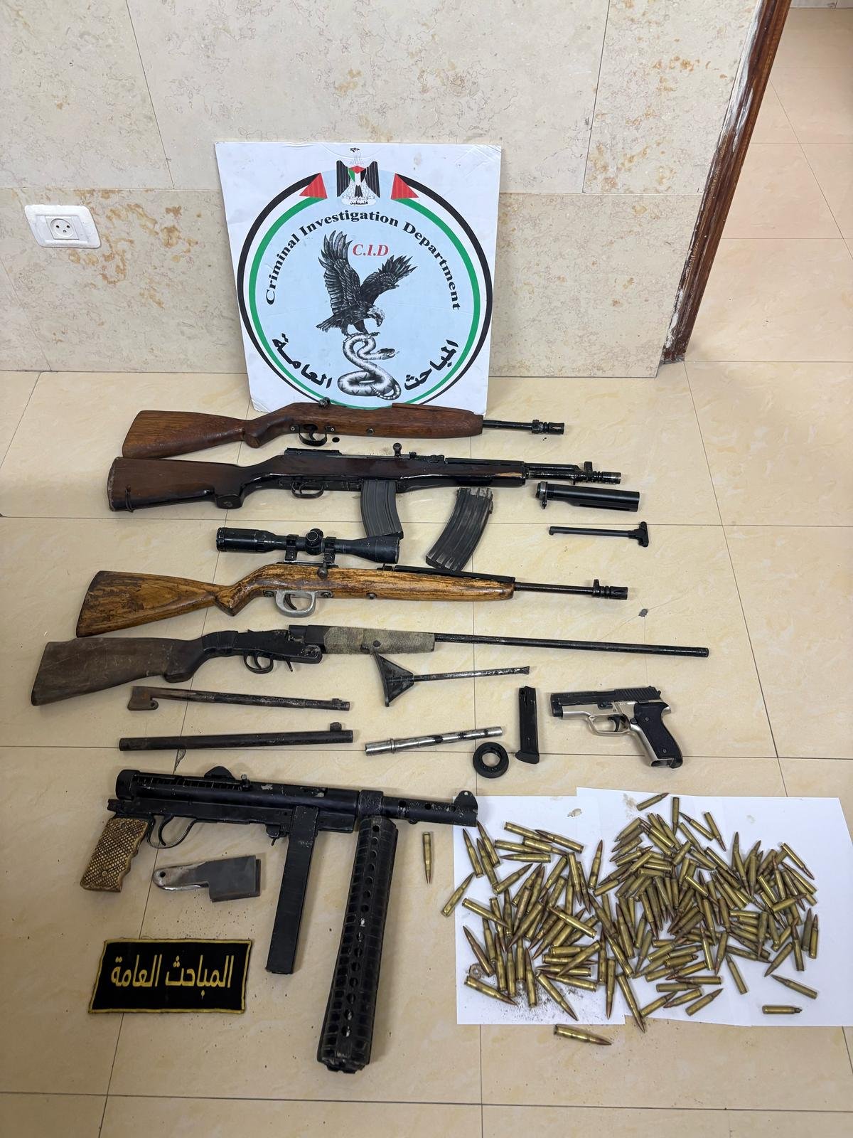 الشرطة تفكك ورشة لتصنيع السلاح تهدف لزعزعة الاستقرار والأمن في الخليل 