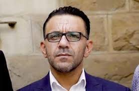 الاحتلال يُرجئ محاكمة محافظ القدس إلى أيلول المقبل