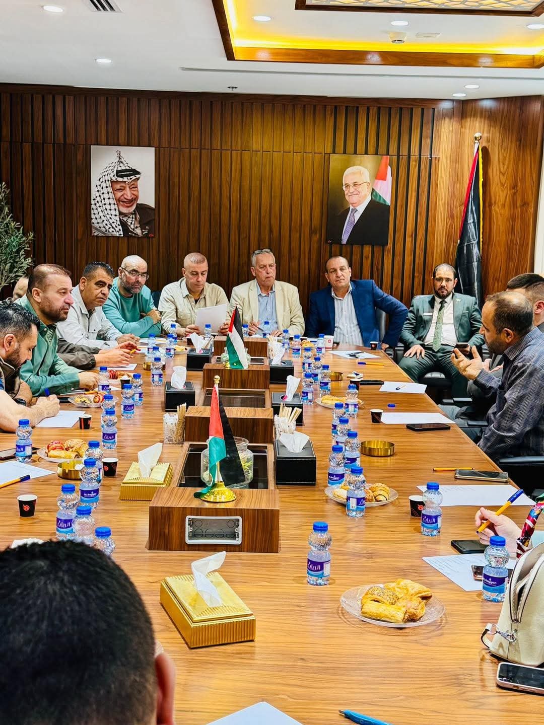 انعقاد طاولة مستديرة في جنين حول واقع التعليم والتحديات التمويلية وعدالة الوصول إليه