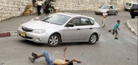 مستوطن يدهس طفلا فلسطينيا في الخليل
