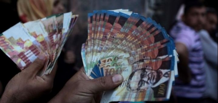 مصدر فتحاوي يتحدث عن موعد صرف الرواتب ونسب الخصومات