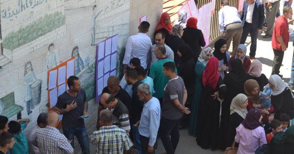 تواصل التصويت في الانتخابات المحلية وسط اقبال متوسط