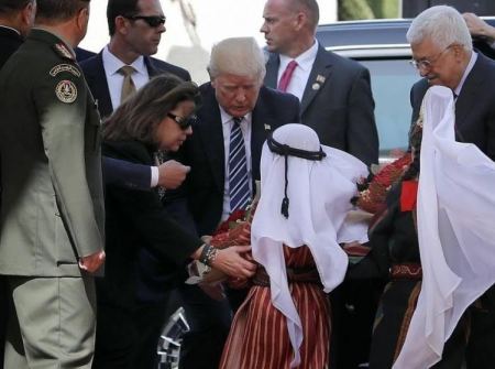 الرئيس لترامب: ملتزمون بالعمل لعقد صفقة سلام تاريخية