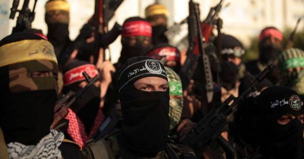 الأجنحة العسكرية بغزة تهدد: لن نقف مكتوفي الأيدي