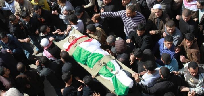 الاحتلال يسلم جثمان الشهيد الفتى رائد ردايدة