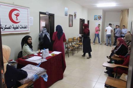 جامعة القدس المفتوحة فرع جنين تنظم يوم طبي تطوعي