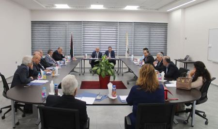 مجلس أمناء الجامعة العربية الامريكية يناقش التطوير الأكاديمي والاداريوتعزيز البحث العلمي