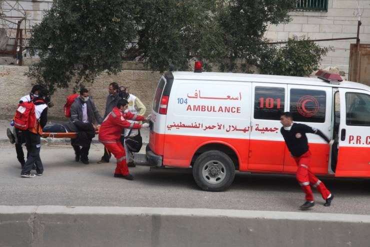 إصابة خطرة بحادث دهس غرب جنين