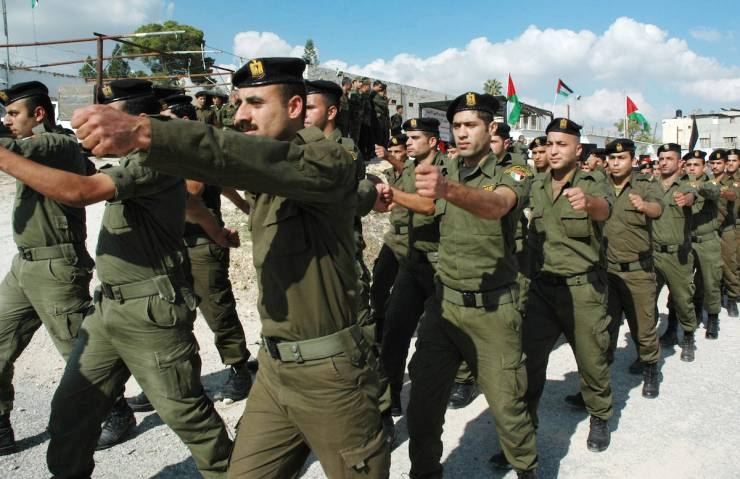 متى سيطبق قانون التقاعد المبكر للعسكريين؟