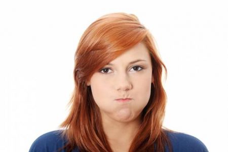 بهذه الطريقة الغريبة يمكنكم التخلص من الحازوقة نهائياً!