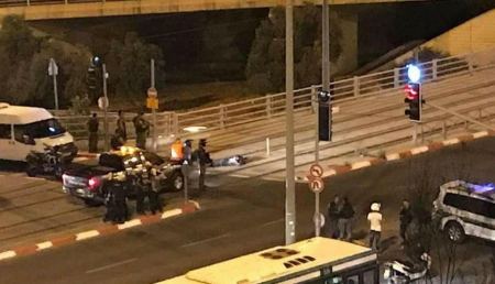 الاحتلال يطلق النار على فتاة بالقدس