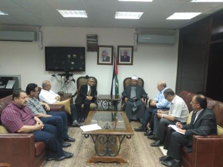 عيس يلتقي وفداً من البنك الإسلامي للتنمية والـ undp