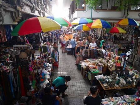 القطاع الخاص يطالب وزارة الاقتصاد بتأجيل قرار فرض إذن استيراد على البضائع