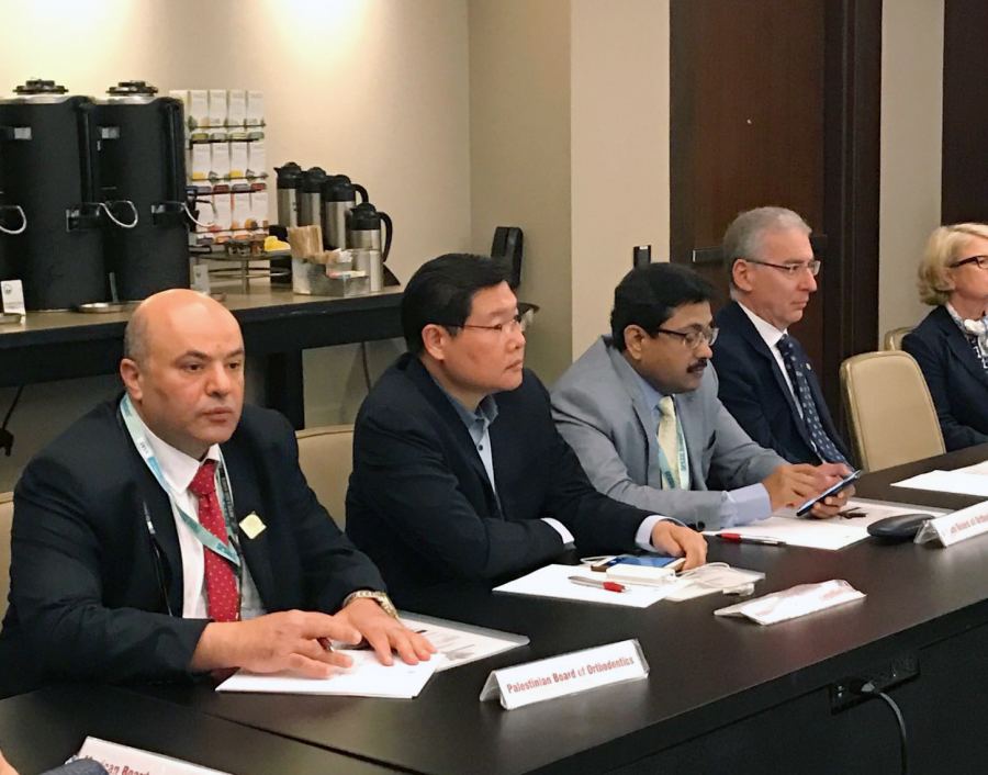  الأستاذ الدكتور عماد عبد الخالق يشارك في اجتماع لجنة البورد العالمية في تقويم الاسنان بالولايات المتحدة