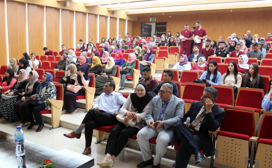  انطلاق فعاليات يوم التمريض العالمي في الجامعة العربية الامريكية تحت عنوان 