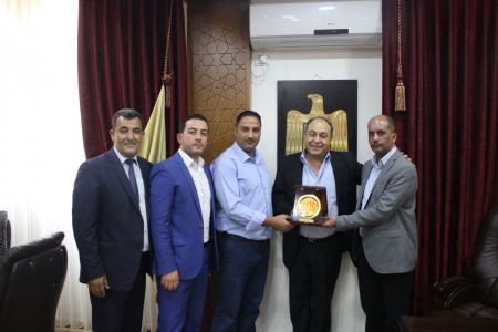  المحطة الأردنية الطبية تكرم محافظ جنين تقديرا على تعاونه وتواصله مع طواقمها