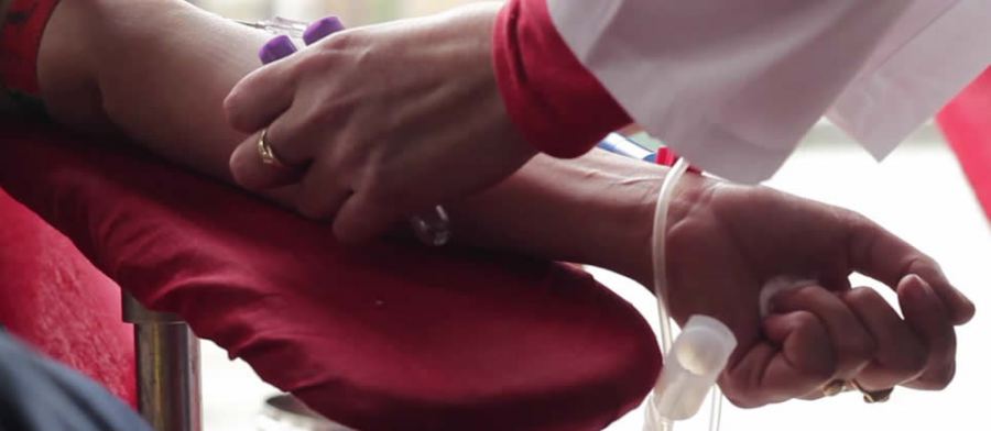 الشرطة تنظم حملة للتبرع بالدم في قلقيلية