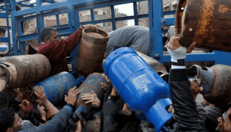 بدء ازمة "غاز الطهي" بعد احراق معدات معبر كرم أبو سالم