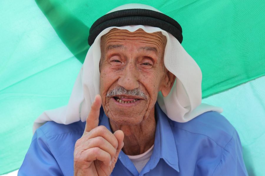 الثمانيني دغُمان: رائحة رمضان الكفرين تسكنني