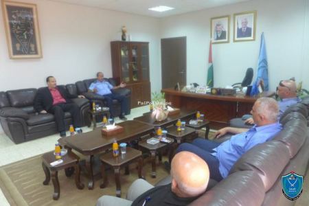 الشرطة والغرفة التجارية يبحثان سبل تعزيز التعاون المشترك في جنين