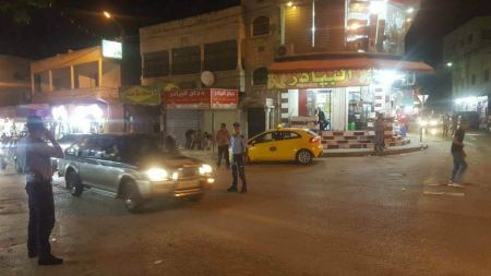 الشرطة تشرع بحملة على المركبات والدراجات غير القانونية في جنين