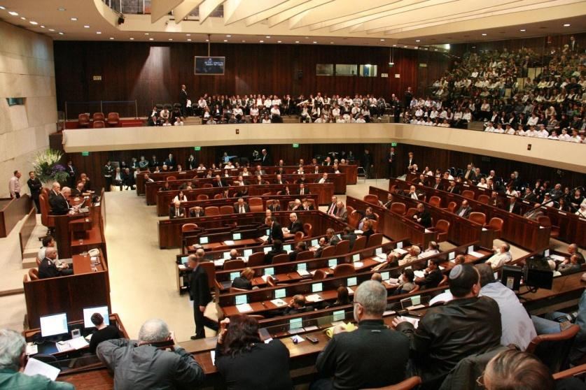 الكنيست يناقش مشروع قانون يقضي بابعاد عائلات منفذي العمليات