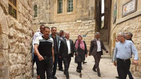  د. ابو هولي : شعبنا الفلسطيني سيبقى متمسكا بحق العودة وسيواجه كل المشاريع المشبوهة التي تهدف إلى تصفية قضيته