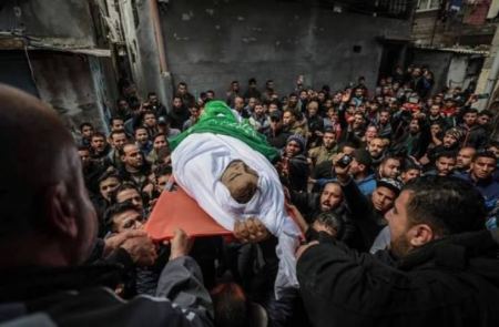 غزة تشيع جثامين 4 شهداء إلى مثواهم الأخير