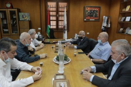 . مصطفى البرغوثي يشيد بجهود بلدية غزة خلال العدوان