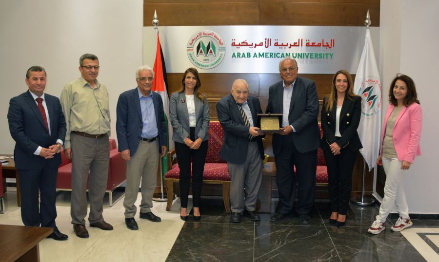 مدير عام المؤسسة العالمية لمساعدة العرب يزور الجامعة العربية الأمريكية